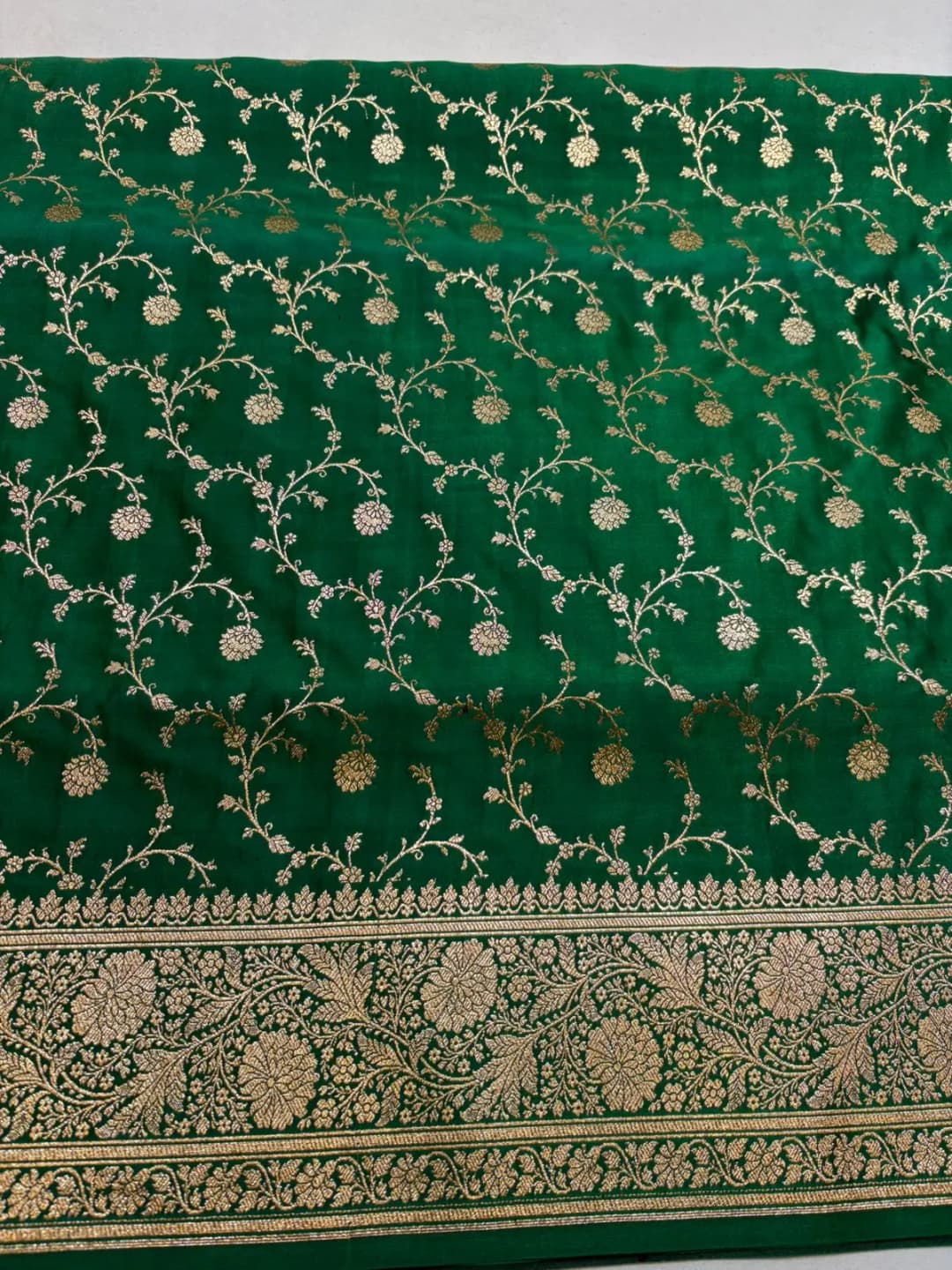 NEW BANARASI SAREE WITH DARK GREEN COLOR ALONG WITH FLOWER PH27106