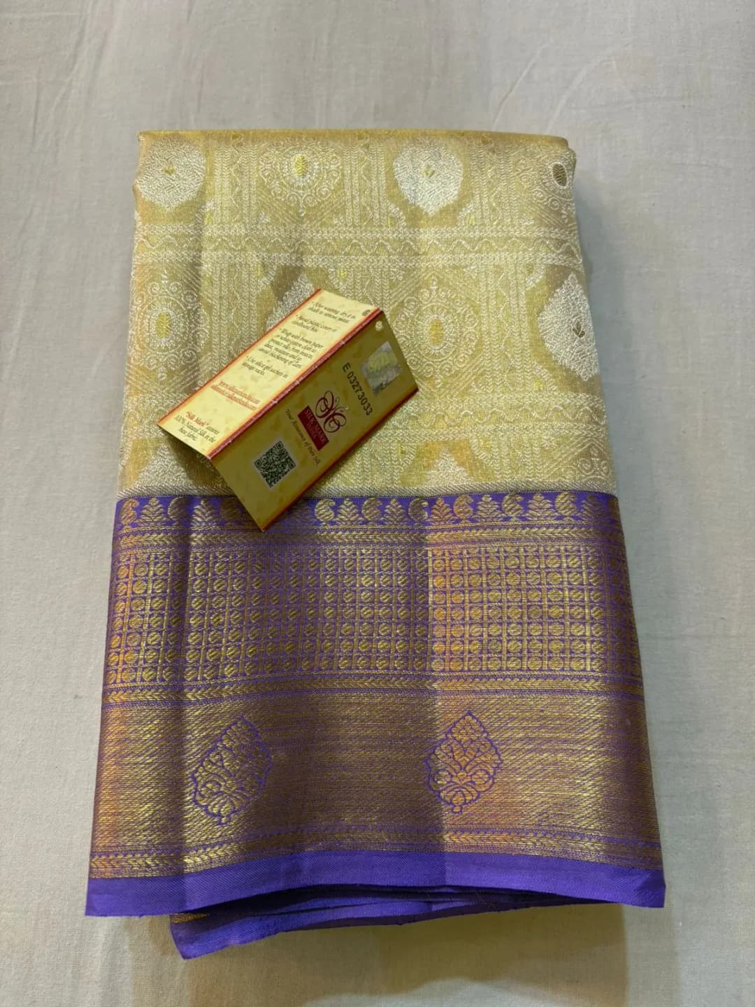 PURE KANJEEVARAM TISSUE SAREE SILK MARK CERTIFIED CREAM WITH LAVENDER BORDER PH80031